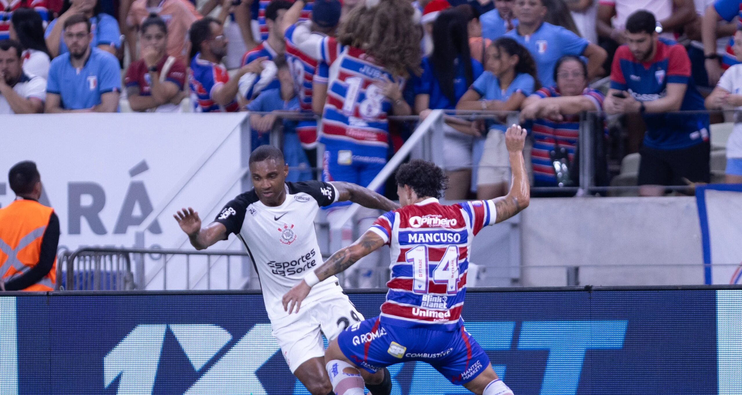 Vitinho herda a camisa 11 do Corinthians e espera ano de destaque em 2026 - Imagem do artigo original