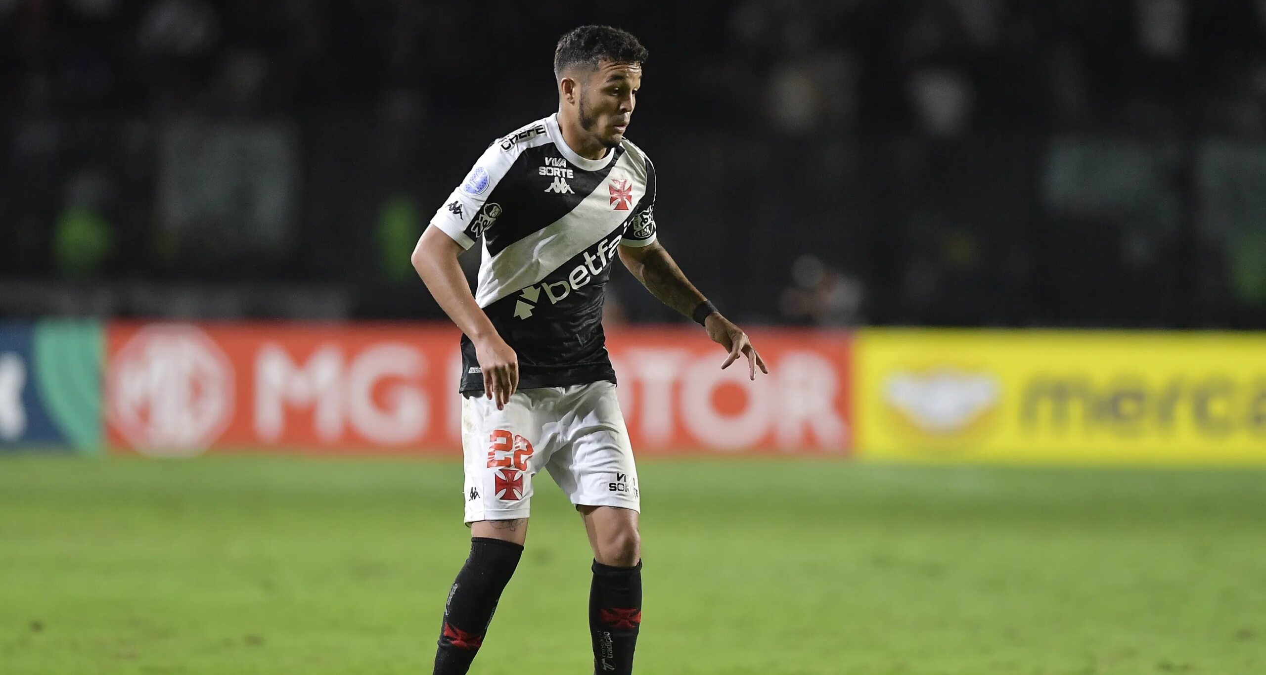 Vasco observa evolução de Adson, mas mantém cautela sobre volta aos gramados - Imagem do artigo original