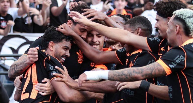 Zagueiros marcam e Corinthians estreia no Paulista com vitória sobre a Ponte Preta por 3 a 0 - Imagem do artigo original