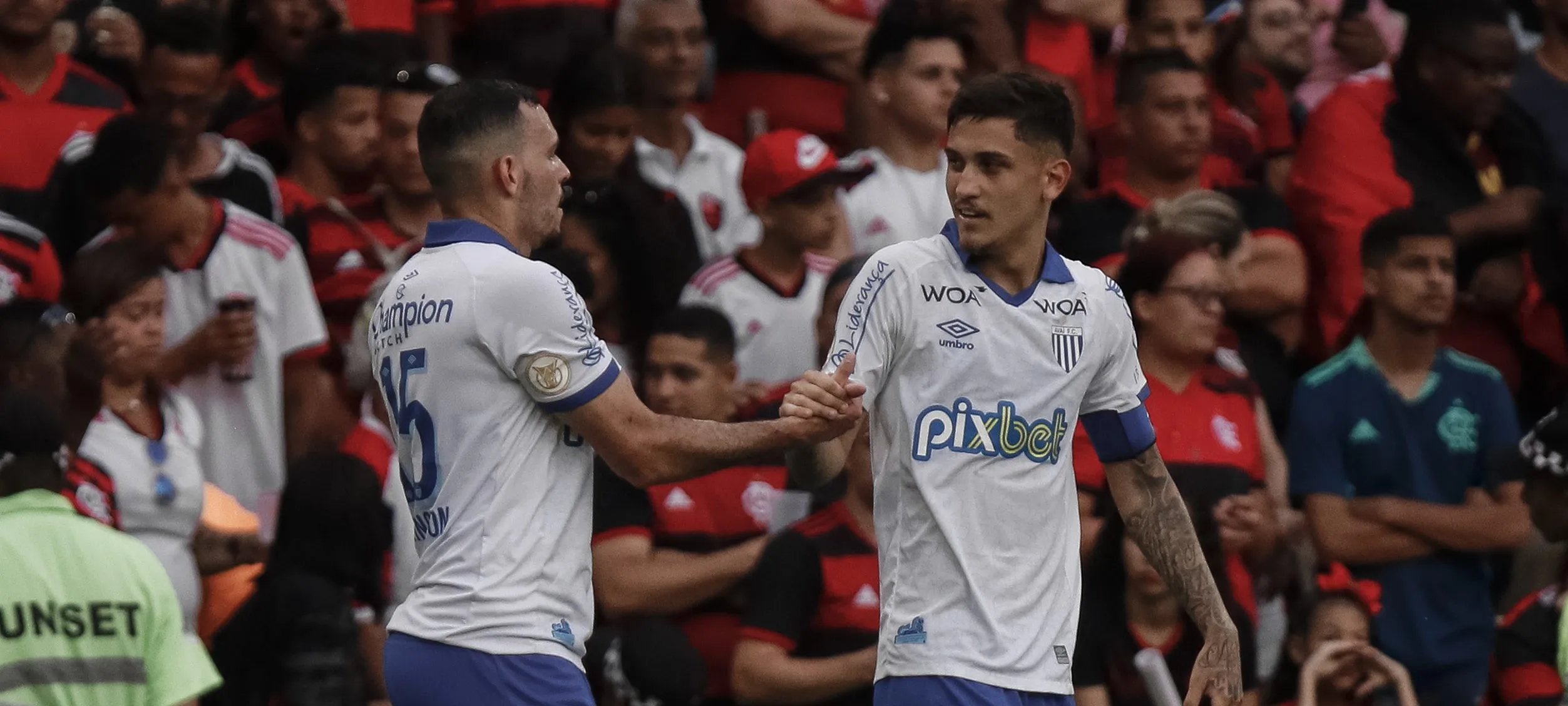 Botafogo observa mercado e coloca Felipe Silva, do Porto B, como alvo para a zaga em 2026 - Imagem do artigo original