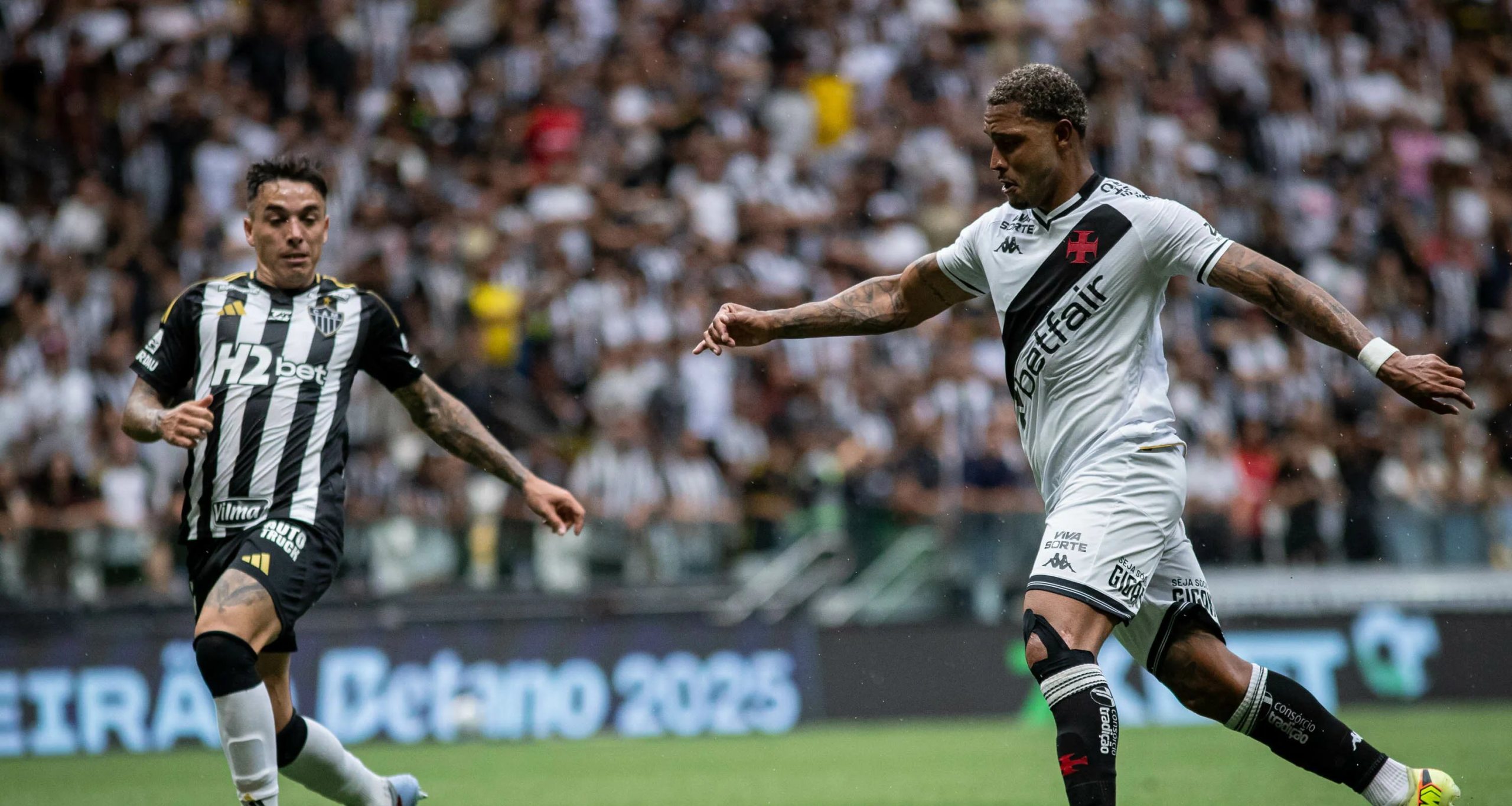 Vasco libera David para acerto definitivo com o Vitória e mantém metade dos direitos do atacante - Imagem do artigo original