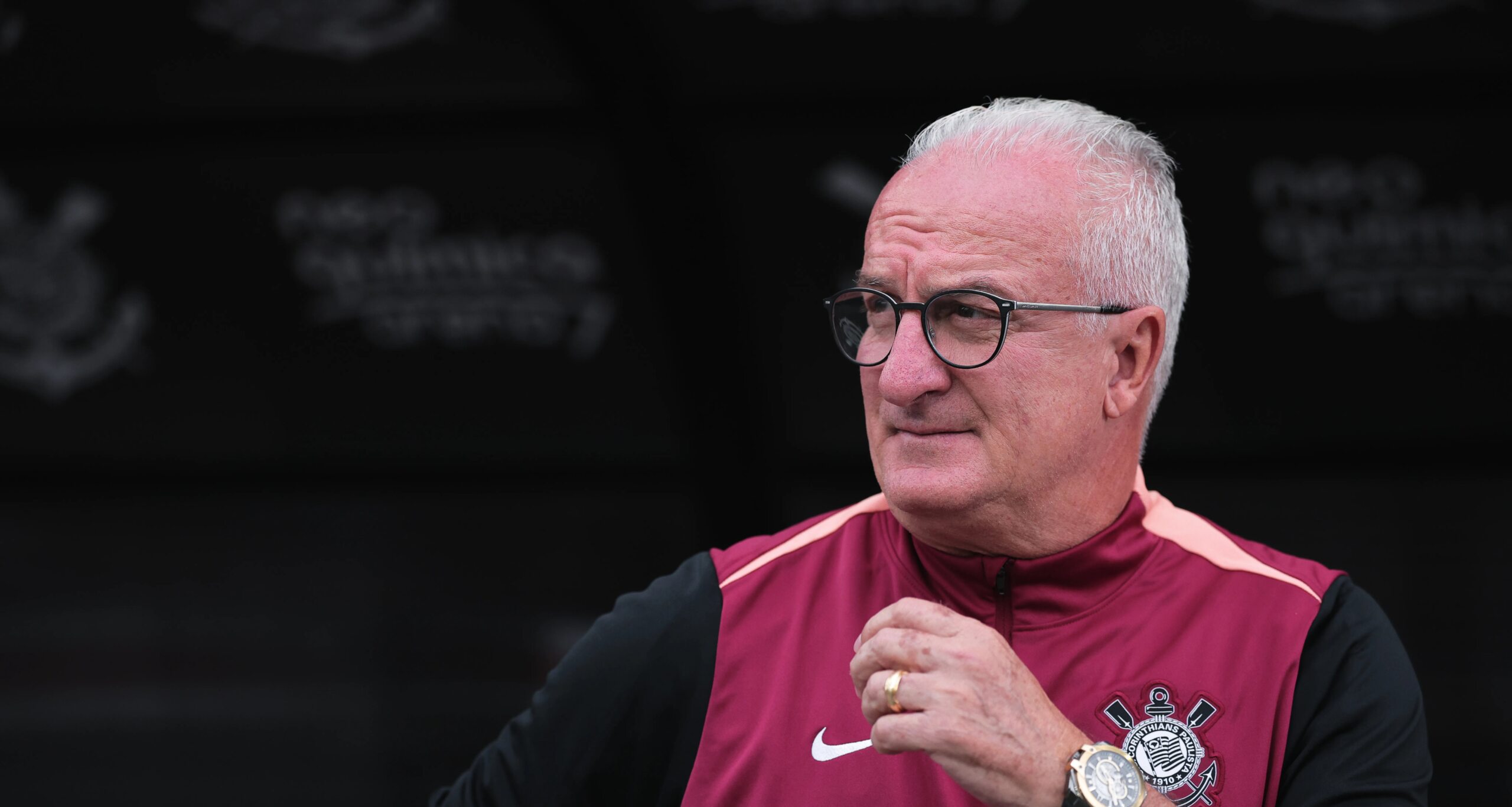 Dorival Júnior exalta chegada de Kaio César e afirma que atacante cobre lacuna no elenco do Corinthians - Imagem do artigo original