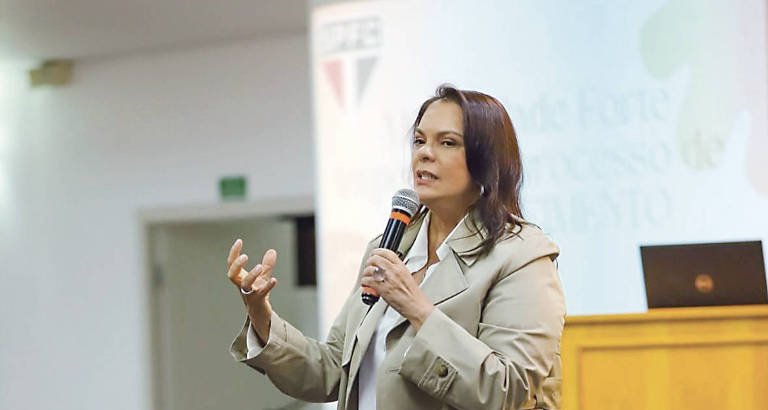 Polícia faz buscas contra ex-mulher de Julio Casares e diretor da base do São Paulo - Imagem do artigo original