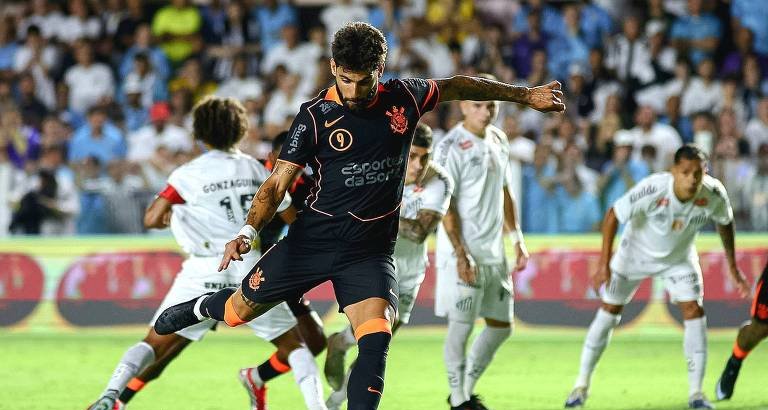 Falta cobrada por Gabigol nos acréscimos e falha de Hugo garantem empate entre Santos e Corinthians - Imagem do artigo original