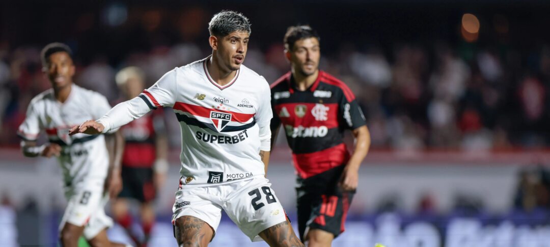 Simon diz que toque de Alan Franco em Arrascaeta não foi pênalti em São Paulo x Flamengo - Imagem do artigo original