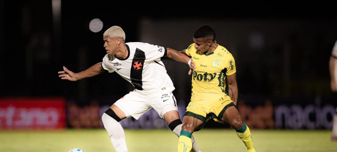 Erro de Carlos Cuesta decide revés do Vasco diante do Mirassol na abertura do Brasileirão - Imagem do artigo original