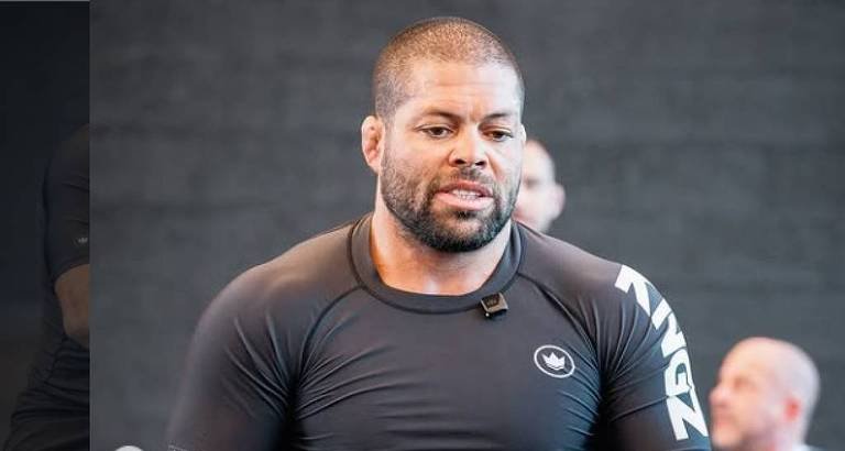 André Galvão, líder da Atos, é acusado de assédio sexual por ex-aluna de 18 anos - Imagem do artigo original