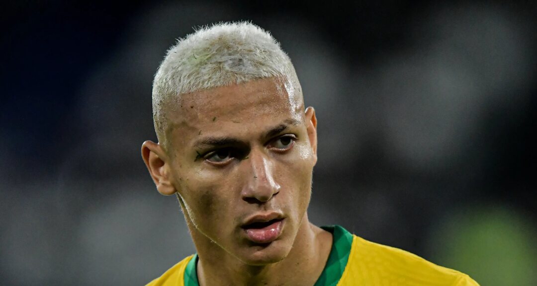 Richarlison promete prioridade ao Flamengo se voltar ao Brasil, diz Pilhado - Imagem do artigo original