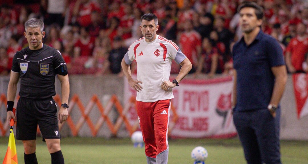 Pezzolano promove mudanças, mas Internacional cai diante do Palmeiras no Beira-Rio - Imagem do artigo original