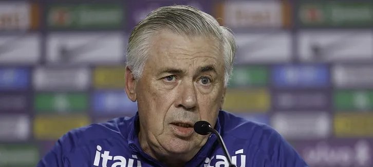 Vasco fixa preço e adia negociação de Paulo Henrique com o Grêmio até convocação de Ancelotti - Imagem do artigo original