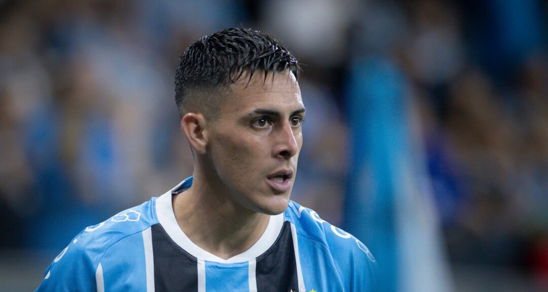 Sem marcar há um ano, Pavon busca retomada no Grêmio sob comando de Luís Castro - Imagem do artigo original