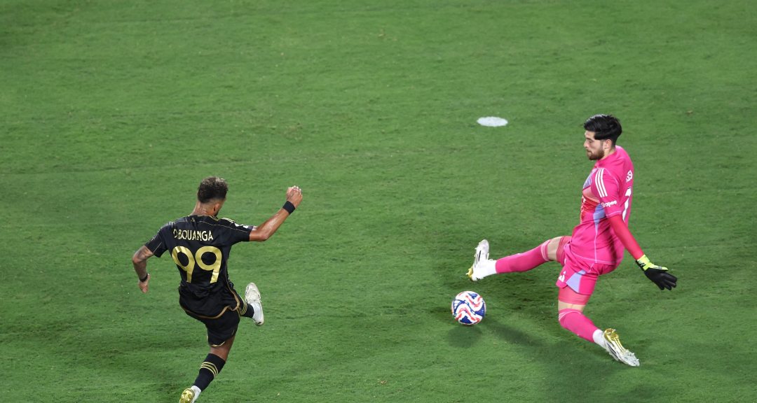 Bouanga mantém foco no LAFC, mas admite futuro indefinido e segue no radar do Fluminense - Imagem do artigo original