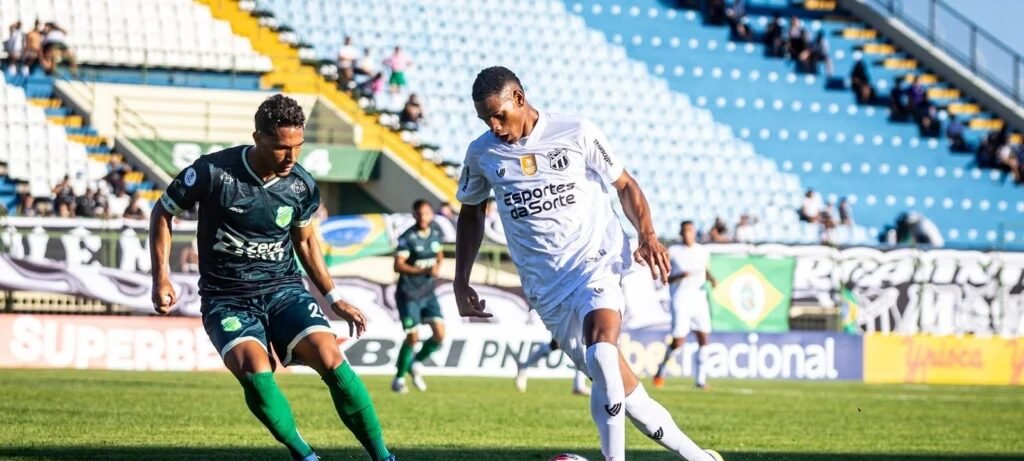 Ceará abre venda de ingressos para a semifinal do Cearense 2026 diante do Floresta - Imagem do artigo original