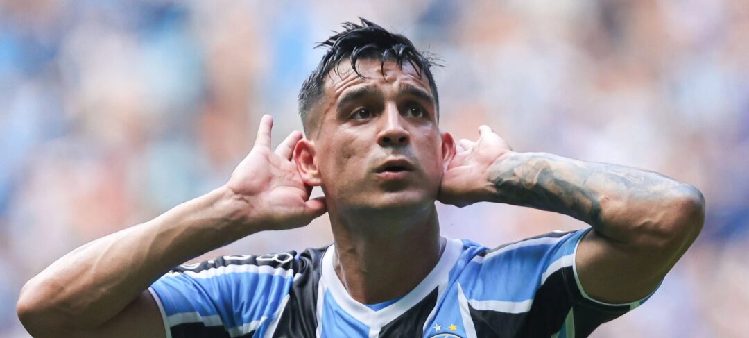 Toronto FC avança para contratar Cristaldo e acerto com Grêmio entra na reta final - Imagem do artigo original