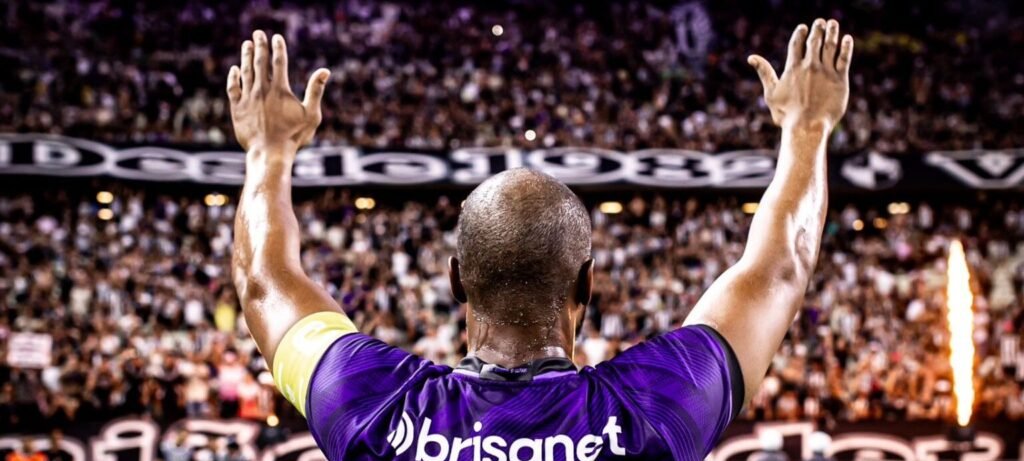 Ceará acerta renovação de Luiz Otávio até o fim de 2026, confirma presidente - Imagem do artigo original