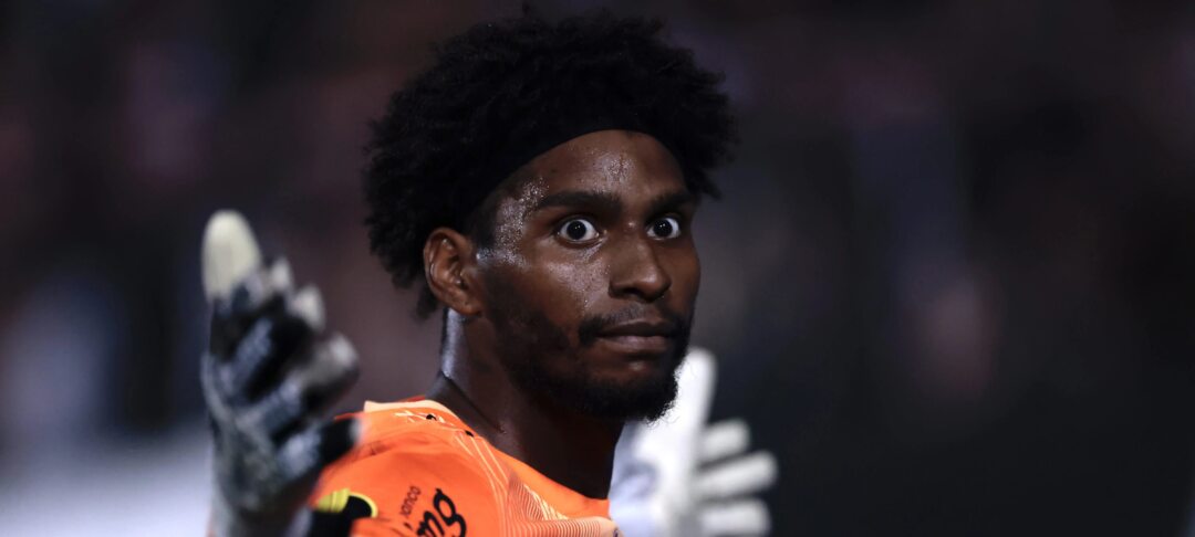 Hugo Souza brilha nos pênaltis, Corinthians elimina Portuguesa e vai à semifinal do Paulistão - Imagem do artigo original