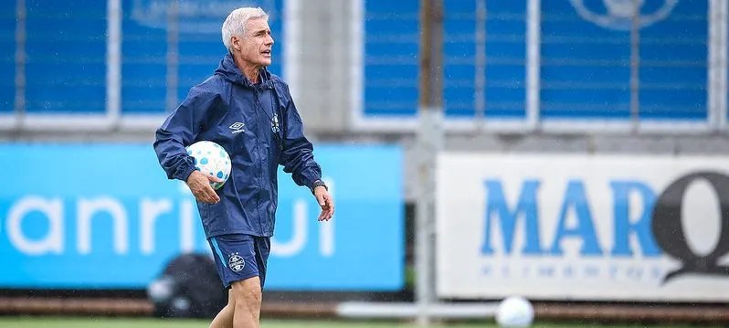 Lesão de Arthur amplia lista de desfalques do Grêmio diante do Atlético-MG - Imagem do artigo original