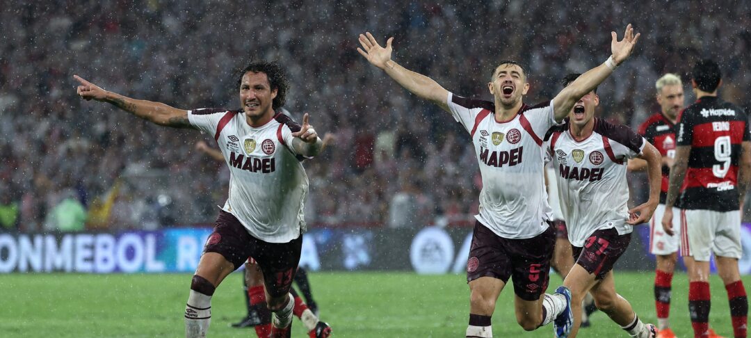 Galvão Bueno critica desempenho do Flamengo após derrota para o Lanús na Recopa - Imagem do artigo original