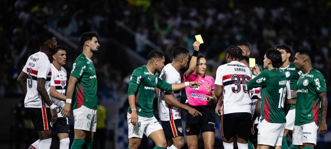 São Paulo admite falhas e volta atenções ao Brasileirão após derrota para o Palmeiras - Imagem do artigo original