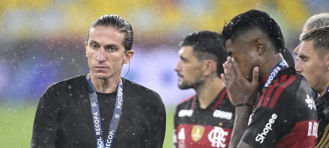 Rodrigo Caio deixa comissão técnica do Flamengo após saída de Filipe Luís - Imagem do artigo original