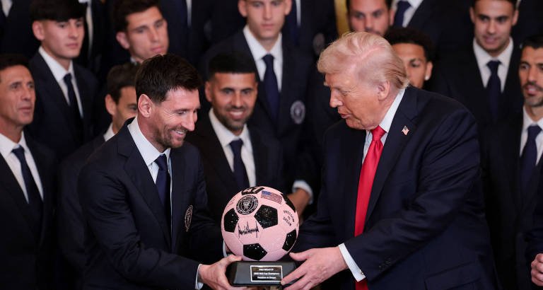 Messi é recebido por Trump na Casa Branca com elenco do Inter Miami - Imagem do artigo original
