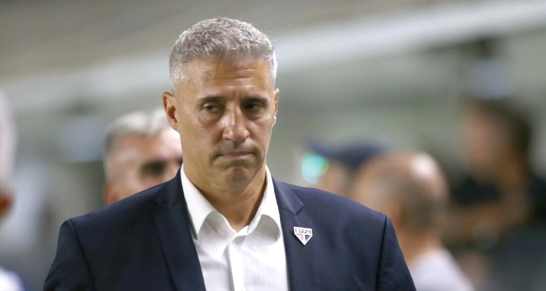 Após recuperar joelho, volante Hugo ainda busca espaço no elenco do São Paulo - Imagem do artigo original