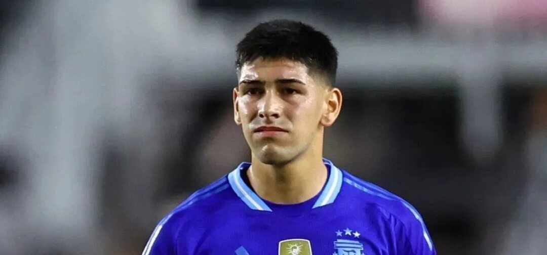 Flamengo descarta interesse em Lautaro Rivero no mercado atual - Imagem do artigo original