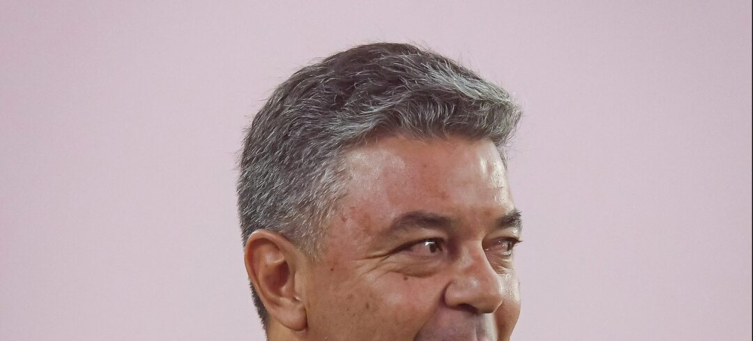 São Paulo descarta Marcelo Gallardo por alto custo e avança com Roger Machado - Imagem do artigo original