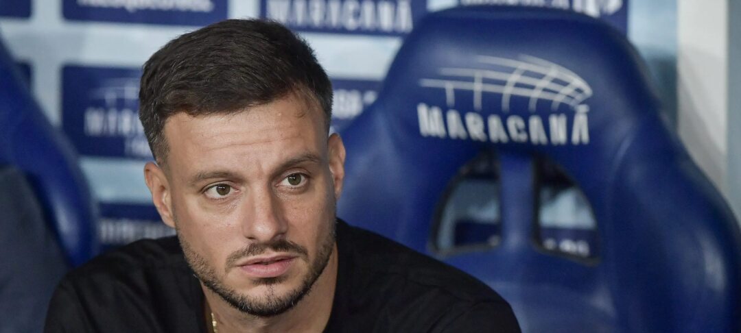 Cláusula prevê pagamento integral do contrato em caso de demissão de Martín Anselmi no Botafogo - Imagem do artigo original