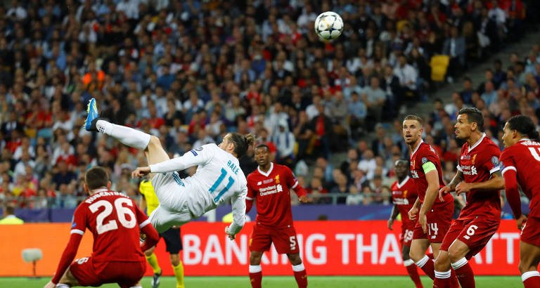 Falhas inesquecíveis no futebol: de Zico em 1986 ao goleiro Kinsky em 2026 - Imagem do artigo original