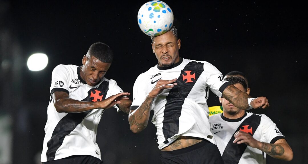De quase negociado a titular, David recupera espaço no Vasco sob comando de Renato Gaúcho - Imagem do artigo original