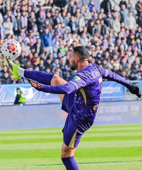 Ex-Athletico-PR Guilherme Schettine acerta com Tianjin Jinmen Tiger para a temporada 2026 - Imagem do artigo original