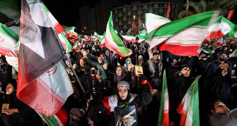 Delegação feminina do Irã é recebida com festa em Teerã após polêmica na Copa da Ásia - Imagem do artigo original