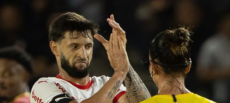 Bragantino consulta Santos por Bontempo e ouve pedido por Juninho Capixaba - Imagem do artigo original