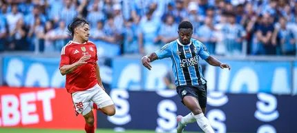 Comentarista questiona desempenho de Bernabei e aponta falhas coletivas na defesa do Inter - Imagem do artigo original