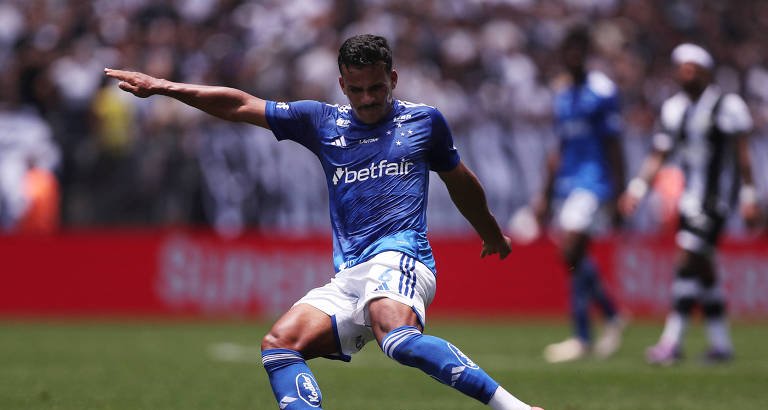 Lesionado, Alex Sandro é cortado da Seleção; Kaiki, do Cruzeiro, é convocado - Imagem do artigo original