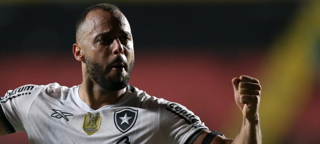 Corinthians negocia troca de Pedro Raul por Arthur Cabral com o Botafogo - Imagem do artigo original