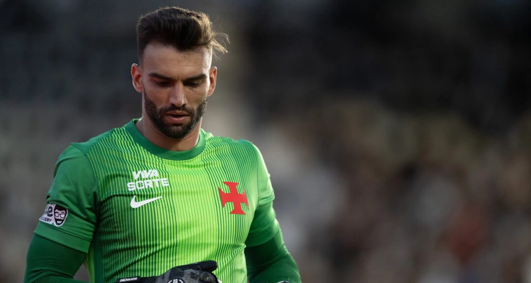 Carga de material esportivo do Vasco avaliada em R$ 900 mil é roubada no Rio de Janeiro - Imagem do artigo original