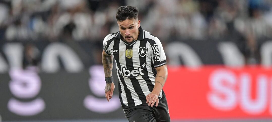 São Paulo acerta empréstimo de Artur com Botafogo e assegura cláusula de proteção - Imagem do artigo original