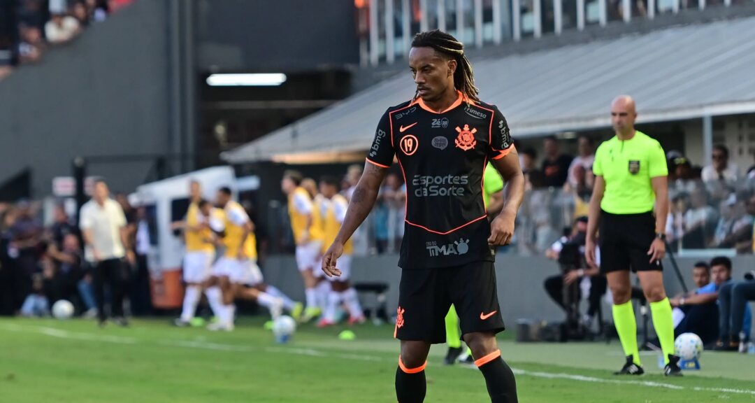 Convocado pelo Peru, Carrillo joga amistoso e vira desfalque do Corinthians contra o Fluminense - Imagem do artigo original