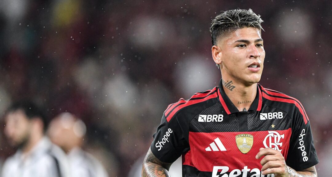 Justiça concede efeito suspensivo e libera Jorge Carrascal para voltar ao time do Flamengo - Imagem do artigo original