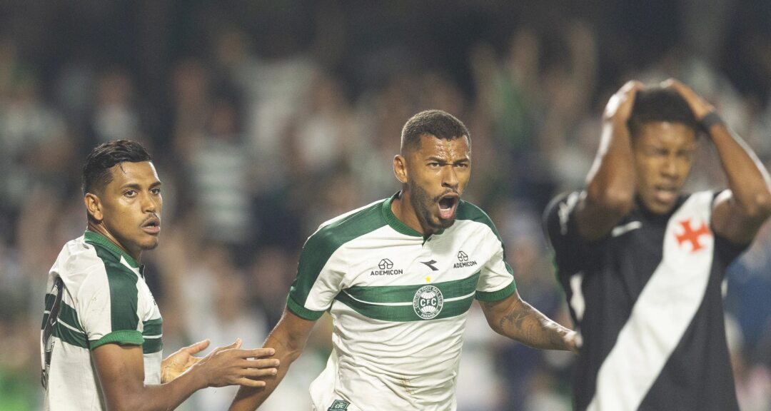 Vasco segue sem perder com Renato Gaúcho, mas defesa volta a vacilar e preocupa no Brasileirão - Imagem do artigo original