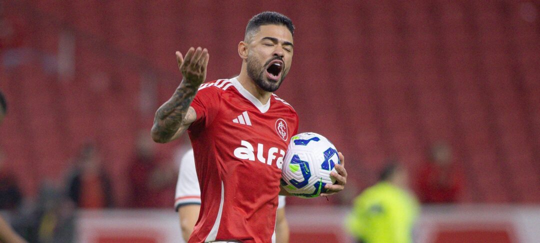 Pendurados e baixas preocupam Inter antes de duelo com Corinthians e Gre-Nal 452 - Imagem do artigo original