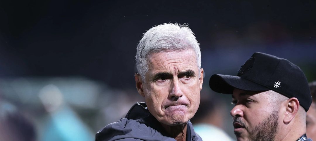 Grêmio reclama de “erros capitais” da arbitragem em derrota para o Palmeiras e mantém confiança em Luís Castro - Imagem do artigo original