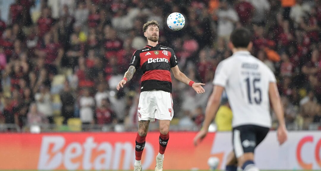 Defesa do Flamengo vacila sem Léo Pereira e preocupa Leonardo Jardim - Imagem do artigo original
