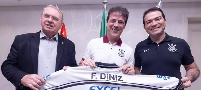 Corinthians acerta com Fernando Diniz e fixa multa de R$ 4,5 milhões por rescisão - Imagem do artigo original