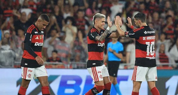 Flamengo encerra jejum de quase cinco anos em jogos na altitude e estreia com vitória na Libertadores - Imagem do artigo original
