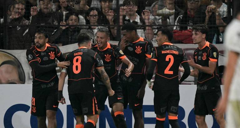 Corinthians bate Platense na Argentina e estreia com vitória na Libertadores sob comando de Diniz - Imagem do artigo original