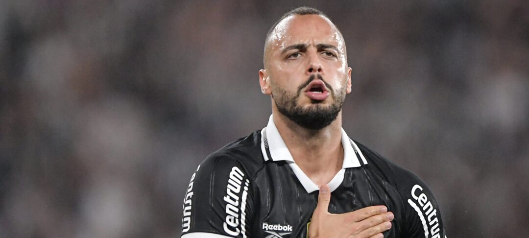 Franclim Carvalho explica situação de Alex Telles e admite dúvida para duelo com o Coritiba - Imagem do artigo original