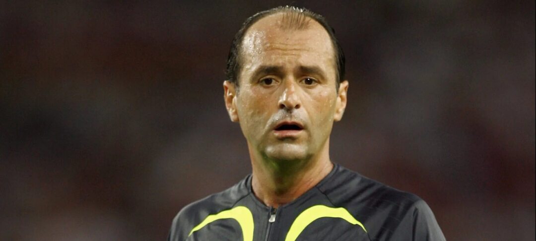 Carlos Eugênio Simon aprova uso do VAR ao anular pênalti do Botafogo na Sul-Americana - Imagem do artigo original